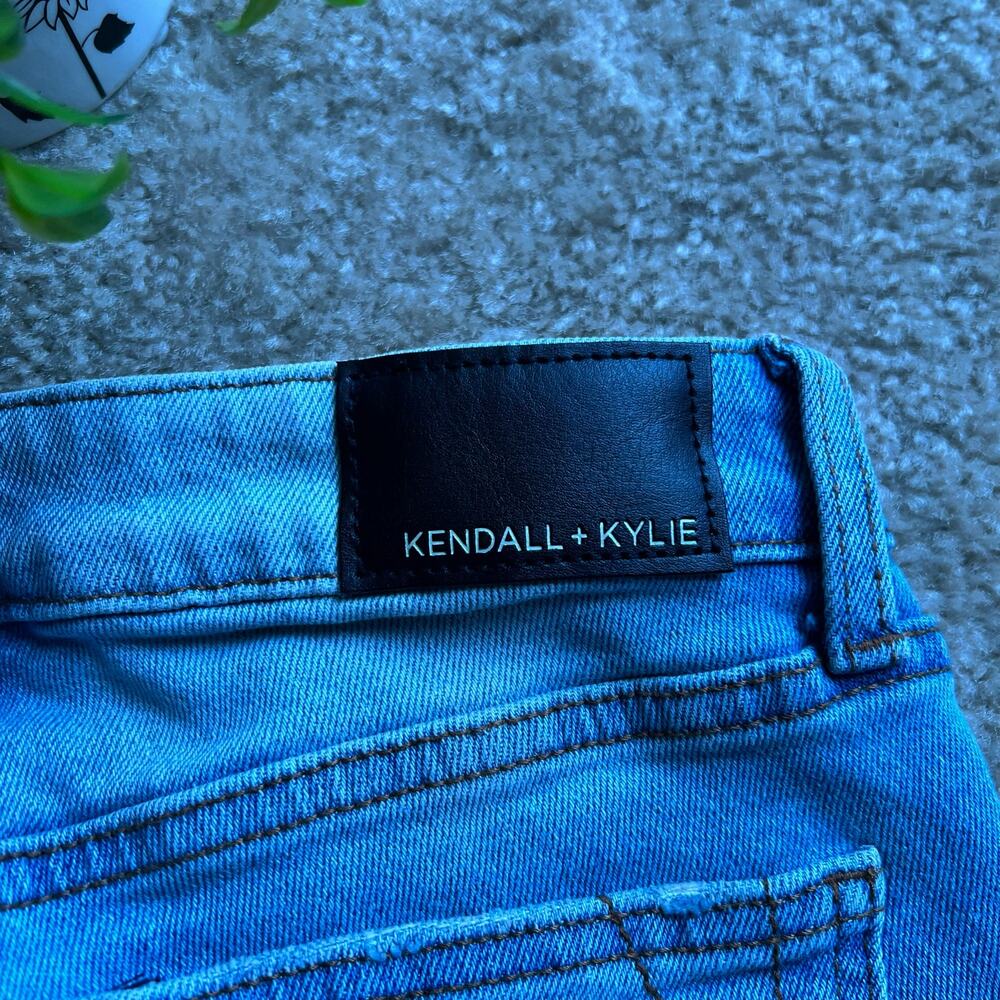 Kendall + Kylie Light Wash Distressed "The Ultra Babe Skinny" Jeans Size 1/25 - Picture 7 of 11